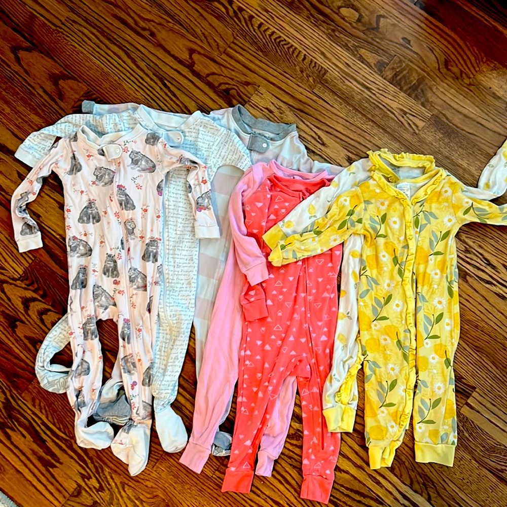 Size 18 months pjs/ sleep and plays